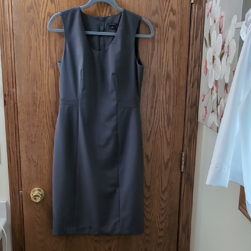 Chic Gray Sleeveless Sheath Dress